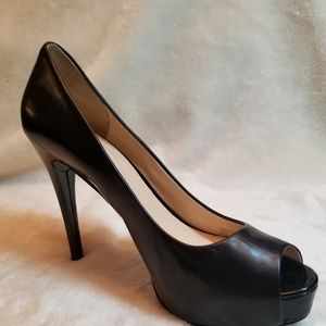 Guess Patches Peep Toe